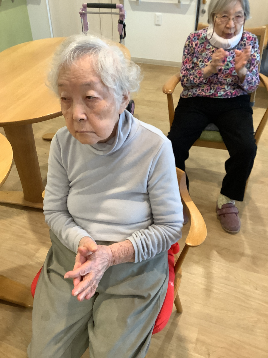 ☆EAST☆ 元気に体操の時間｜福祉・介護・支援 社会福祉法人 奉優会