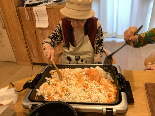 今日の昼食はチキンライス