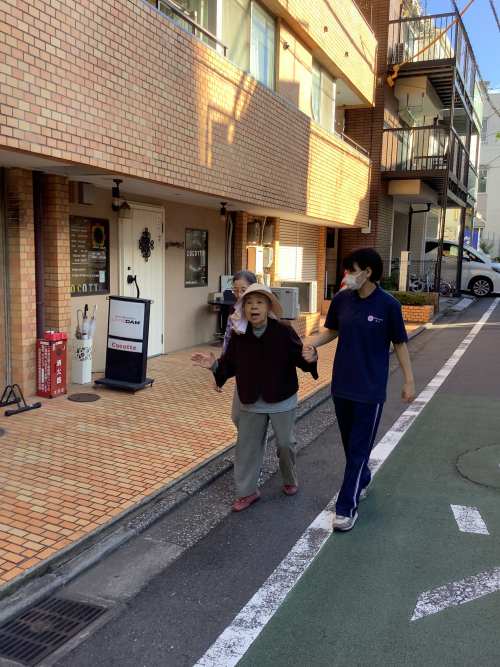 買い物に行ってきます