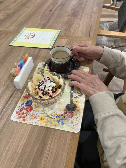 2月のお誕生日会を行いました。